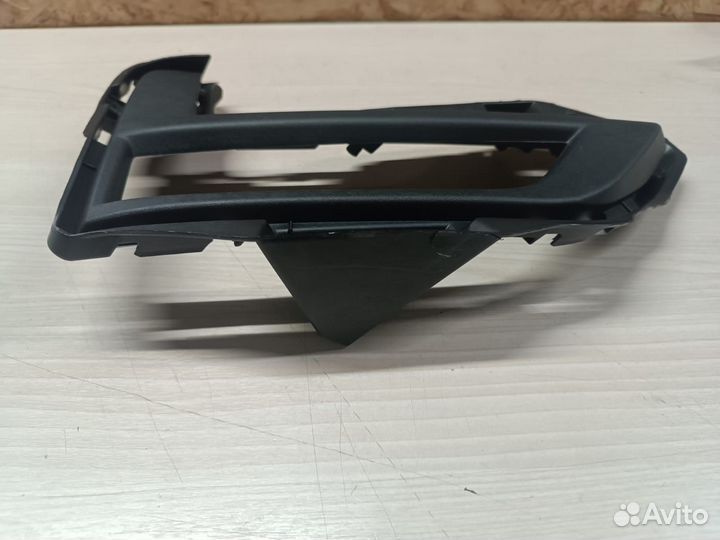 Рамка птф правая Nissan X-Trail T32