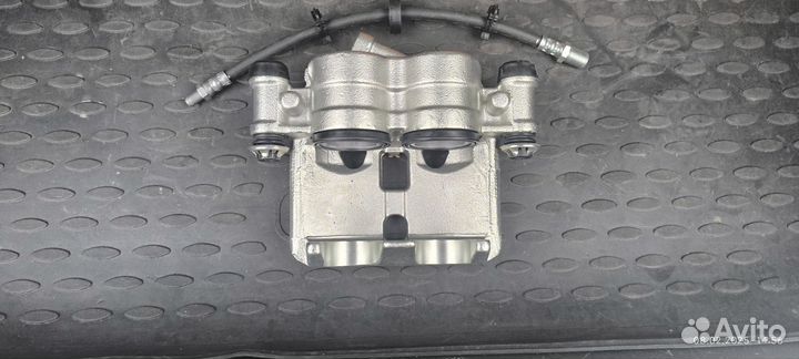 Суппорт передний правый