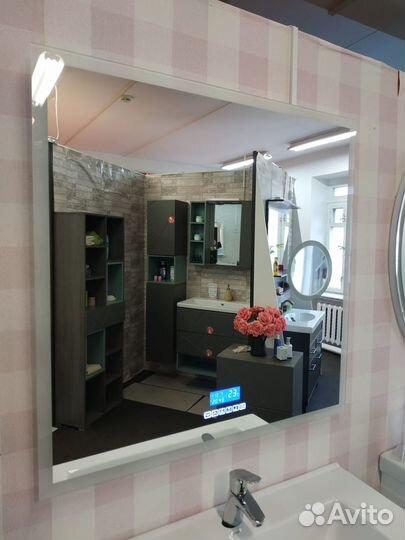 Зеркало Мальта 85 с подсветкой, часами, радио