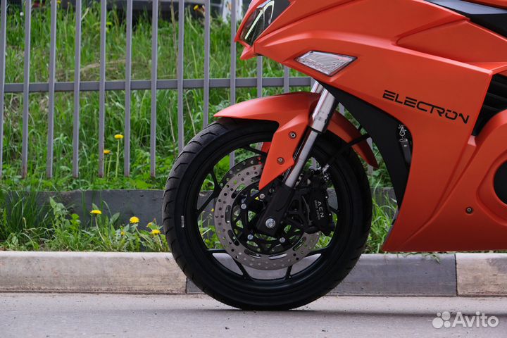 Электромотоцикл Yamaha R3