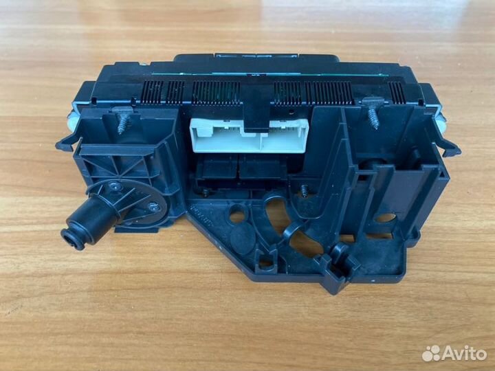 Блок управления климат-контролем Vw Golf 5 BSE