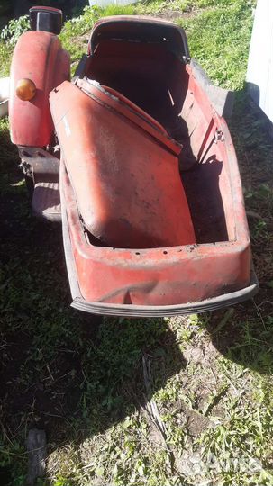 Боковой прицеп к мотоциклу