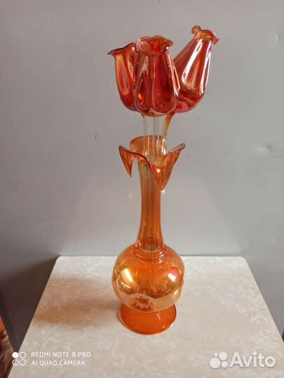 Тюльпаны из тонкого стекла