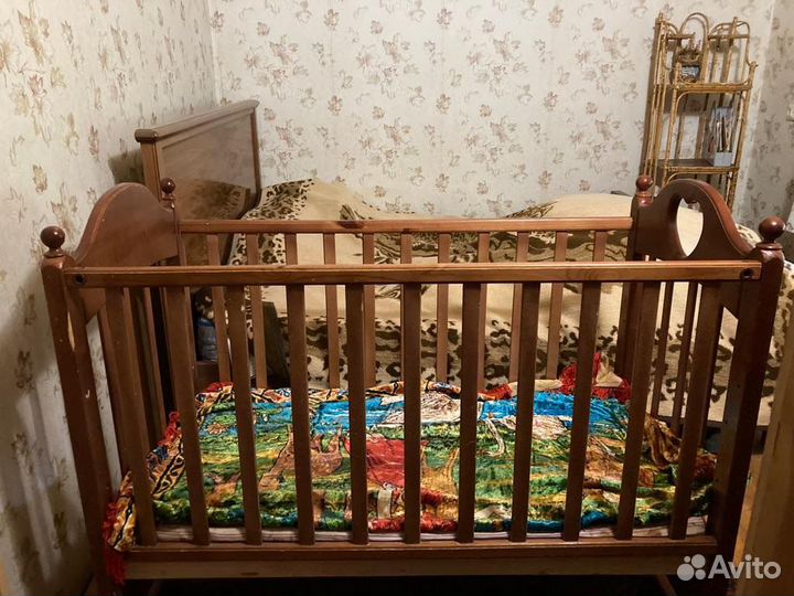 Детская кроватка