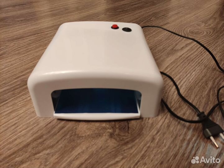 Лампа для ногтей