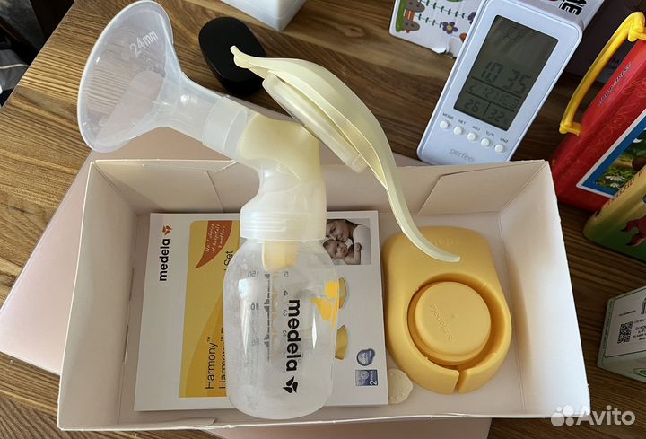 Молокоотсос medela ручной