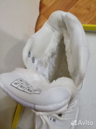 Кроссовки зимние женские 37 38 размер