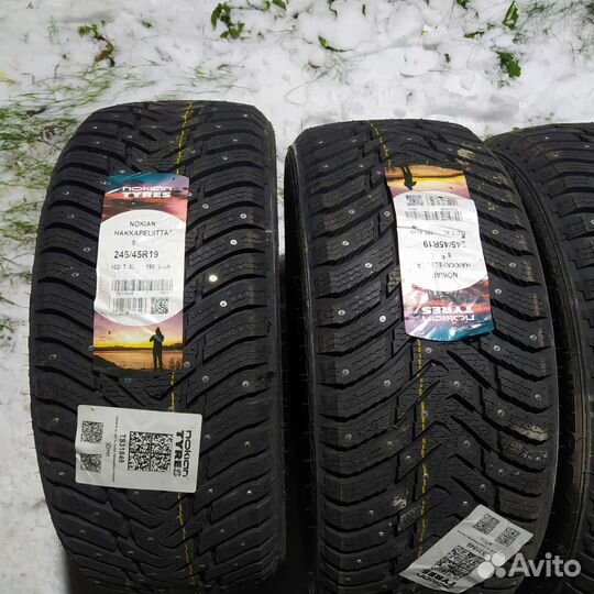 Nokian Tyres Hakkapeliitta 8 245/45 R19 102T