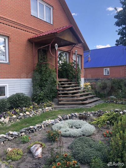 Дом 201 м² на участке 12,5 сот.