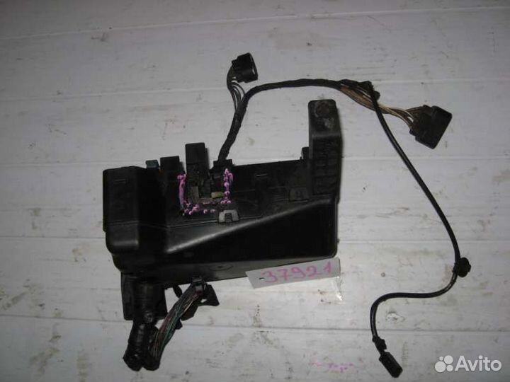 Блок предохранителей Mitsubishi Pajero/Montero III