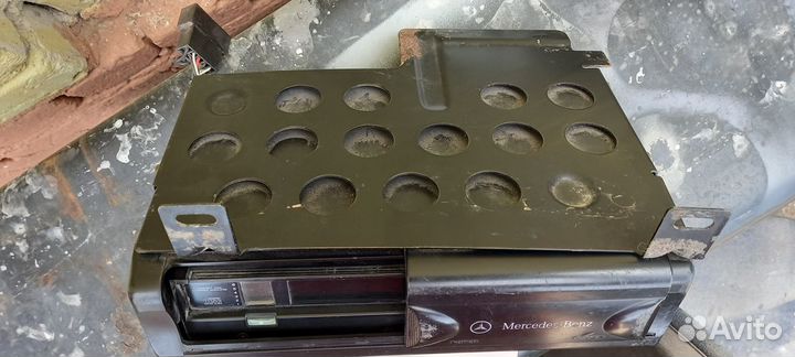 CD чейнджер для Мерседеса S класса (W 140 )