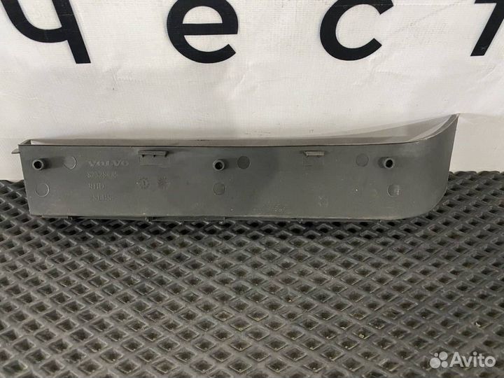 Коврик салона правый Volvo FH4 82328435