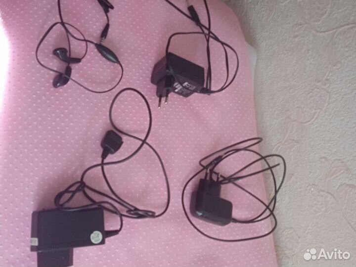 Зарядные устройства, наушники