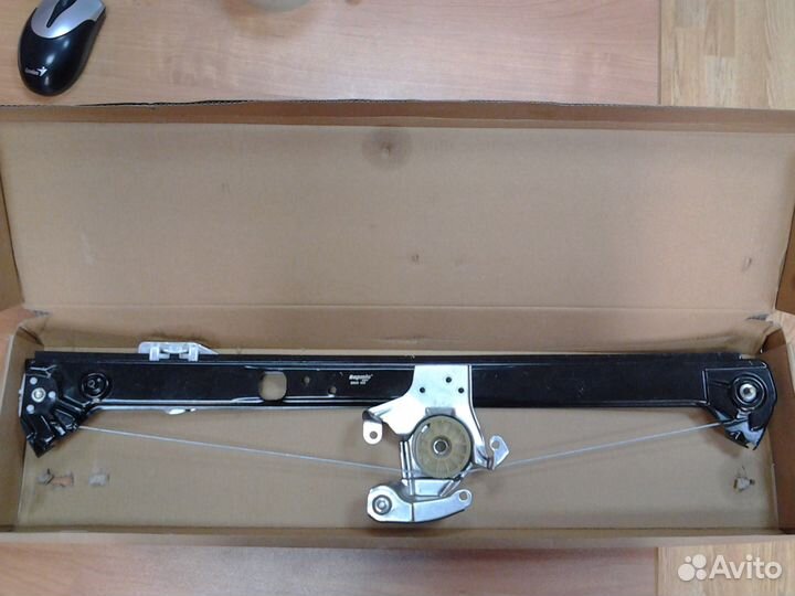 Стеклоподъемник задний левый BMW