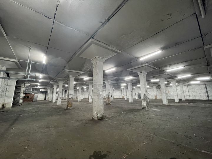 Склад, 1720 м², 1-ый этаж, пандус, отапливаемый