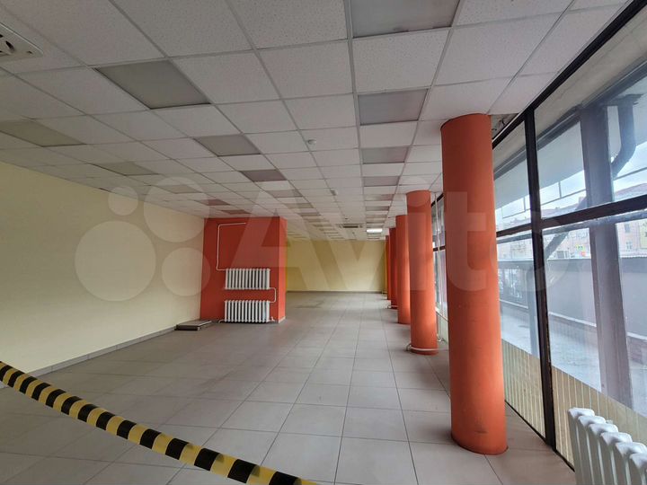 Свободного назначения, 290 м²