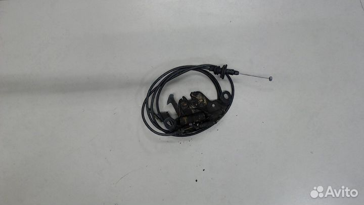 Замок капота Nissan Armada, 2004