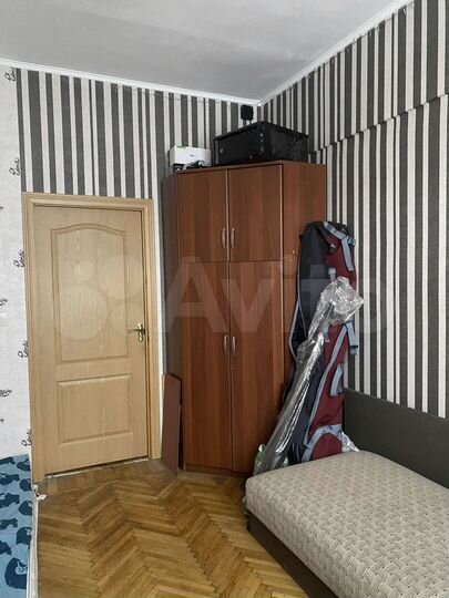 Комната 14 м² в 3-к., 2/13 эт.