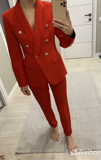 Брючный костюм женский 42 классический красный