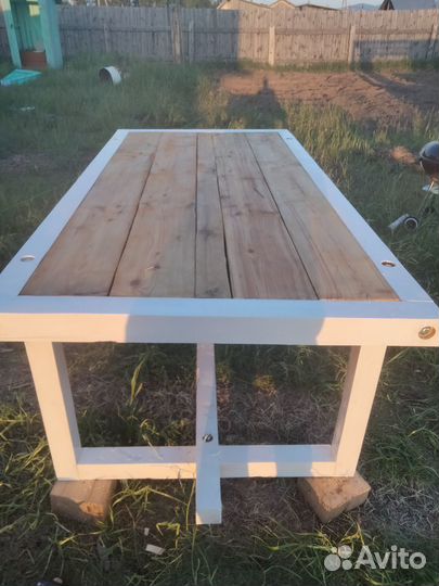 Стол садовый