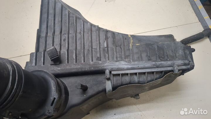 Корпус воздушного фильтра Volkswagen Touareg, 2009