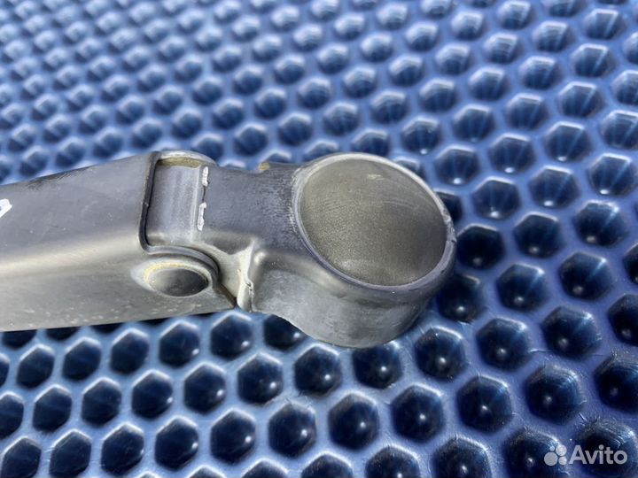 Поводок заднего стеклоочистителя Dodge Caliber