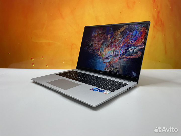 Ноутбук Honor MagicBook 16 / Core i5 / SSD