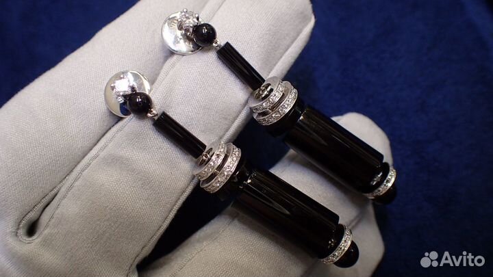 Золотые серьги с ониксами Damiani