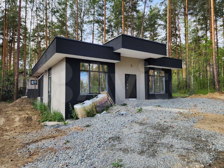 Дом 160 м² на участке 8 сот.