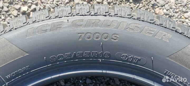 Bridgestone Ice Cruiser 7000S 205/55 R16
