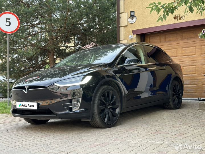 Tesla Model X 329 л.с. AT, 2016, 210 000 км