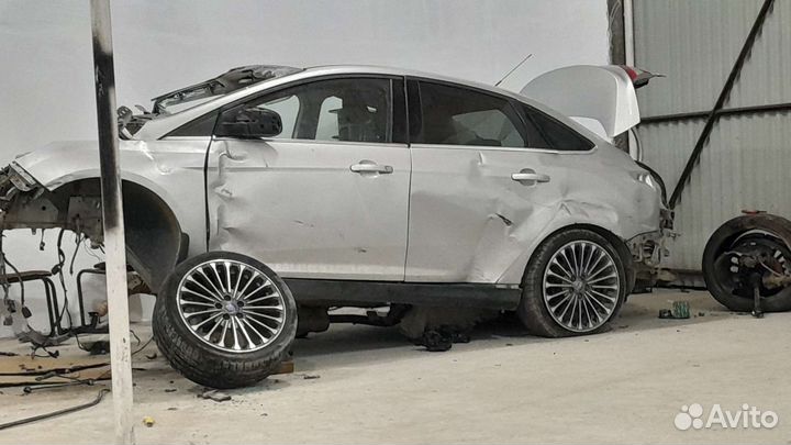 Форд фокус 3 разбор и форд фокус 2