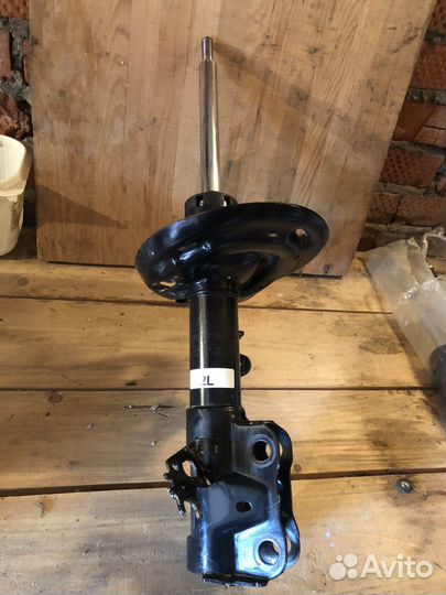 Амортизатор передний левый тойота камри 3.5