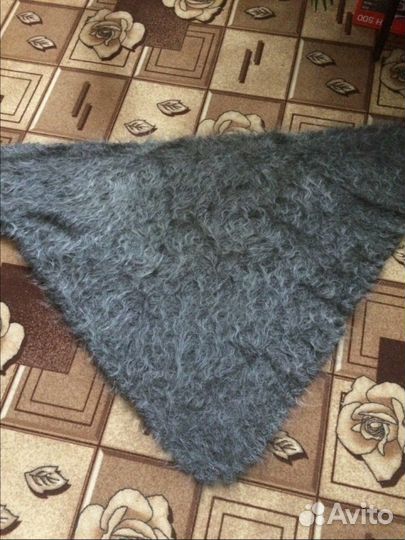 Продам пуховую косынку