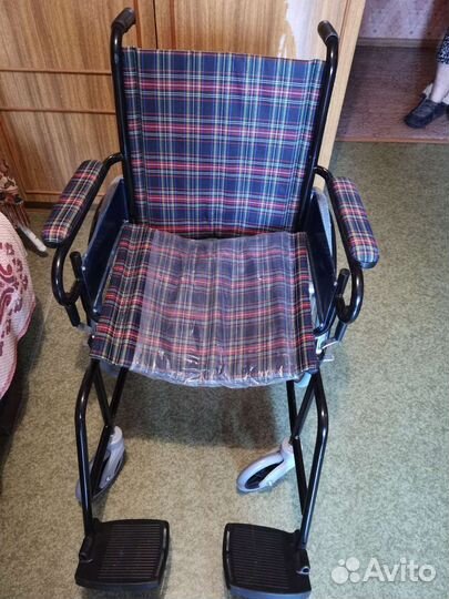 Кресло коляска для инвалидов
