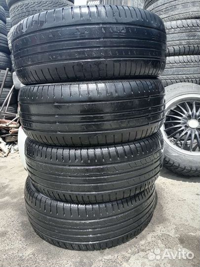 Yokohama BluEarth AE50 SUV 215/55 R17