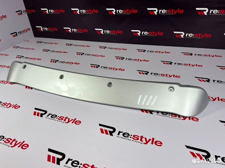 Спойлер Toyota Hiace 200 S1998