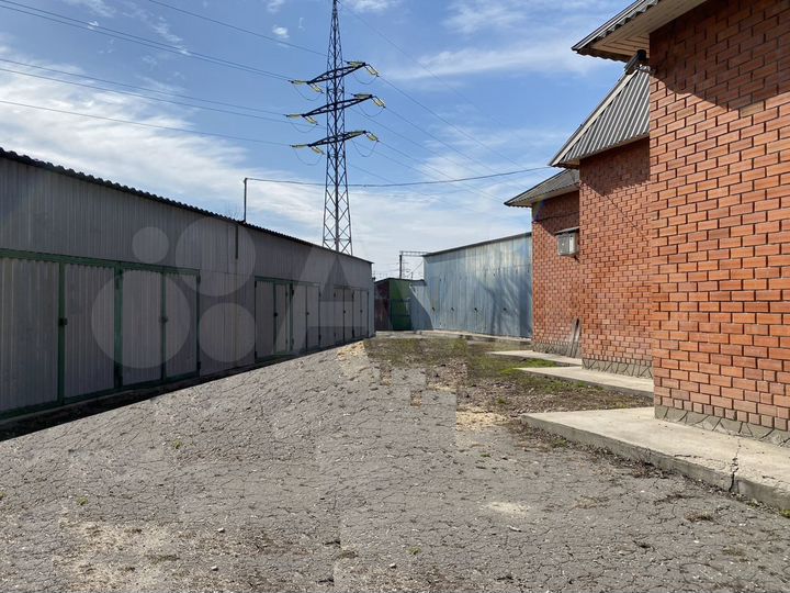 Магазин-Склад, 2700 м²