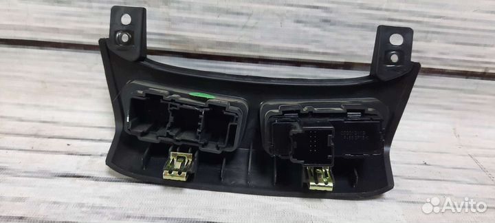 Кнопка парктроника Opel Mokka Опель Мокка