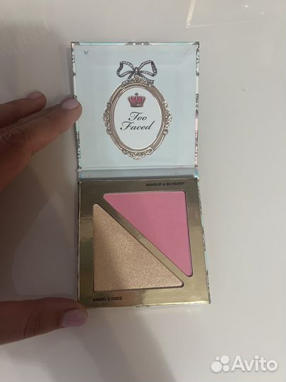 Палетка румян и хайлайтера too faced