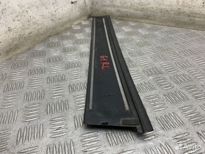 Накладка двери задняя левая Toyota Land Cruiser