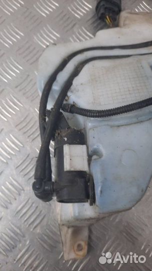 Бачок омывателя Ford Focus универсал 1.6 2005