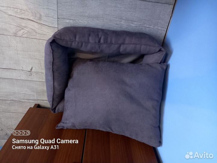 Лежанка для кошек 35*45 см