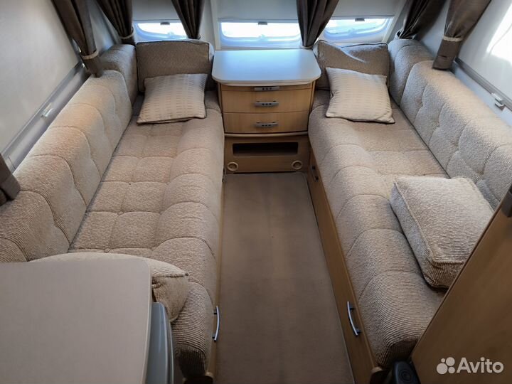 Прицеп-дача Chateau Home Car, 2010