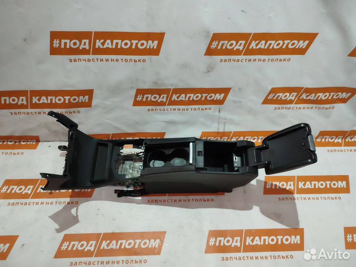 Центральный подлокотник Volvo XC60 2010 39819464