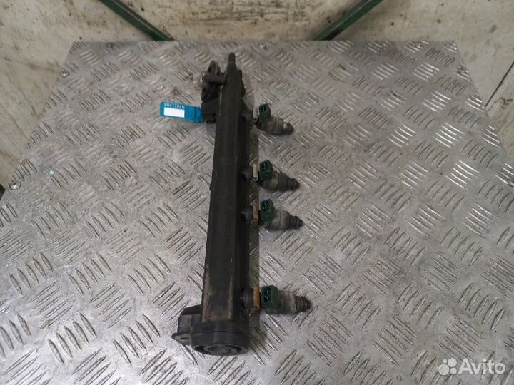 Форсунки топливные Skoda Octavia A4 1.6 8V AKL