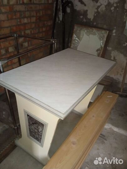 Кухонный уголок со столом бу