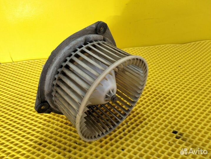 Мотор печки Nissan Terrano wbyd21 1992