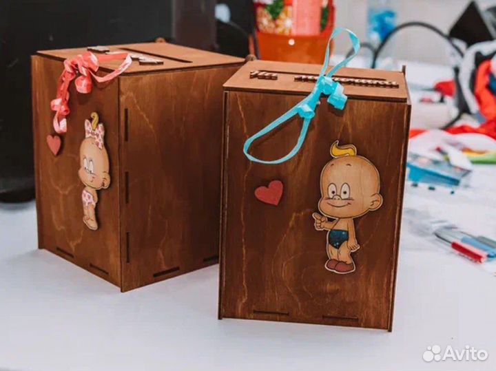 Коробки для сбора денег на мальчика и девочку