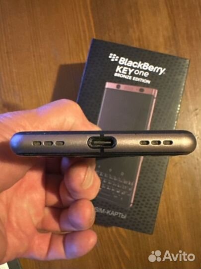 BlackBerry KEYone Bronze Edition Dual sim, 4/64 ГБ